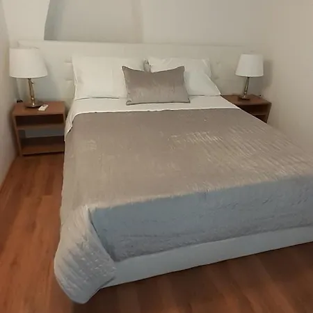 Old Town Lux Apartment